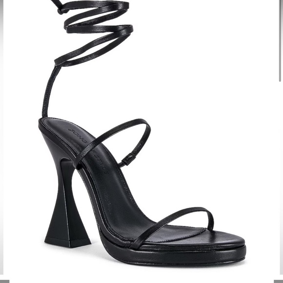 *NEW* Song of Style Penelope Heel 8.5 - Picture 3 of 7